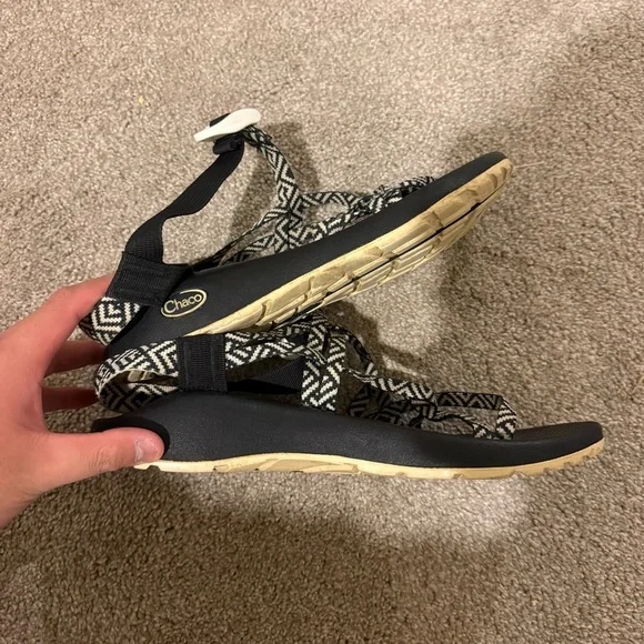 Chaco ZX2 Classic Sandal Black and White Strap Medium Width Women’s Size 10 - Picture 6 of 8